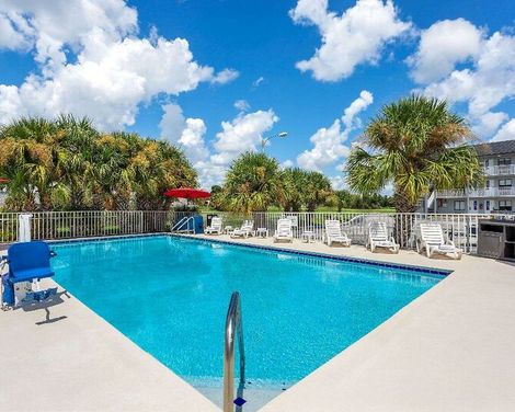 Howard Johnson by Wyndham Orlando Lake Buena Vista South-0