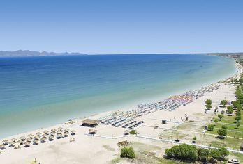 Tigaki Beach