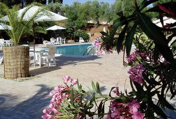 Hotel, Case di Latomie