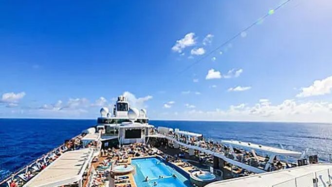 Pool auf Mein Schiff 5