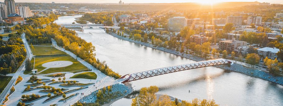 Gute Radwege führen am Bow River entlang 