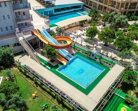 Catty Cats Garden Hotel-4