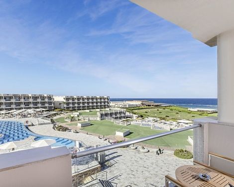 Sirena Beach Resort & Spa-2