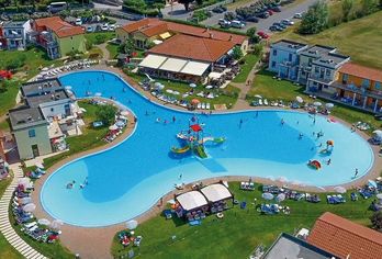 Hotel, Gasparina Village
