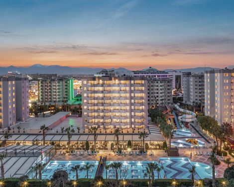 Ramada Resort by Wyndham Lara-4