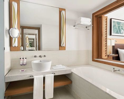 Mövenpick Hotel Jumeirah Beach-0