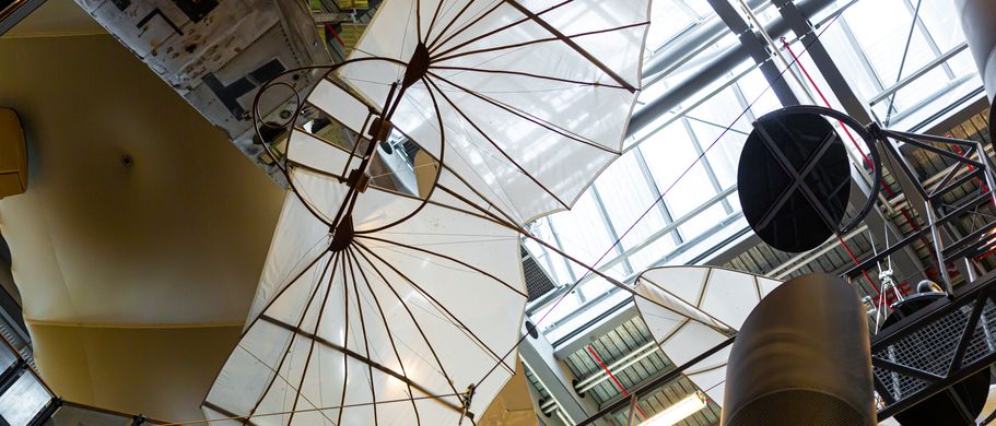 Archäologisches Flugobjekt im Vinci Museum.