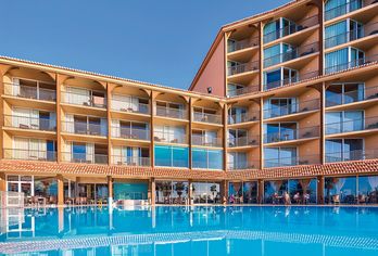 Hotel, The Views Oásis