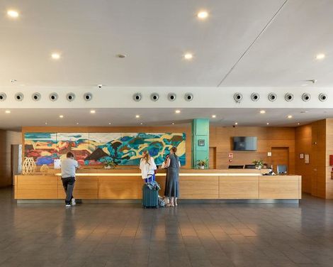 Hotel Puerta De Bilbao-3