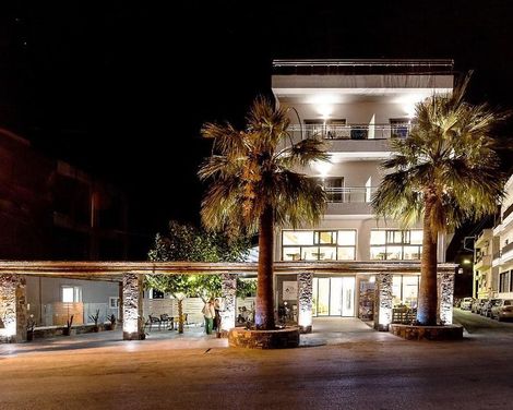 Pollis Hotel-1