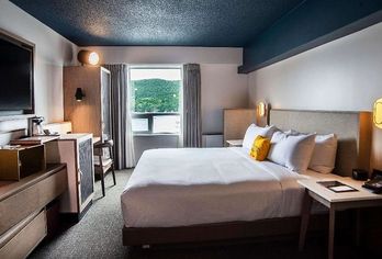 Hotel, DoubleTree by Hilton St. John's Harbourview