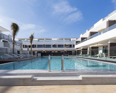 Esmeralda Cotillo Homes by LIVVO-0