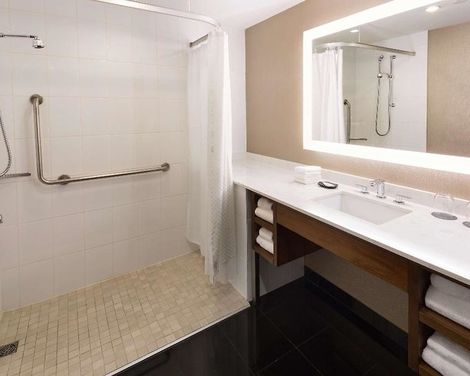 Hilton Vancouver Downtown-3