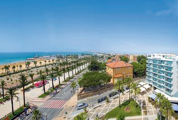 Hotel, Blaumar Hotel