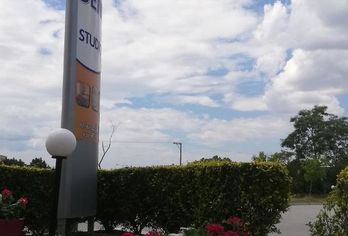 Hotel, Denis Studios And Apartments