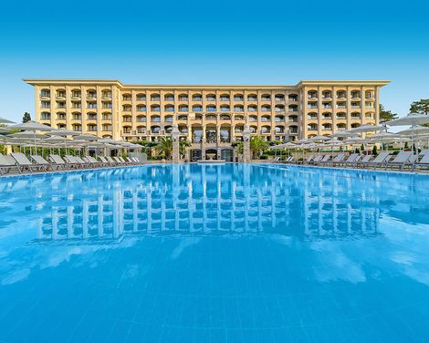 Astor Garden Hotel-1