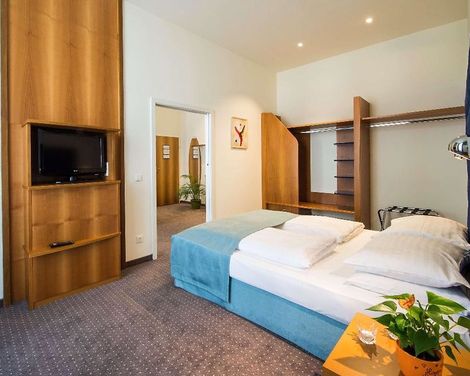 HiLight Suites Hotel-4