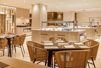 Hotel, Hotel ILUNION Fuengirola