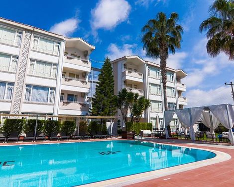 New Garden Luna Side Apart Hotel-3