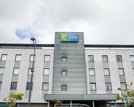 Holiday Inn Express Bilbao-3