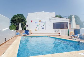 Hotel, Blaumar
