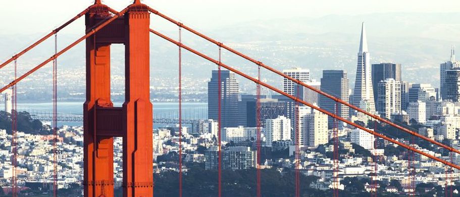 San Francisco Golden Gate Bridge und Skyline