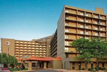 DoubleTree by Hilton Hotel Denver