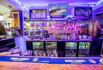 Hotel, Oceanside Hotel