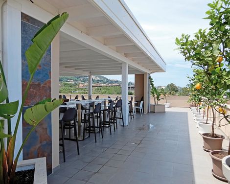 Middle Town Palace Tropea-2