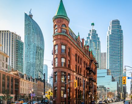 Alt und Neu existieren in Toronto nebeneinander