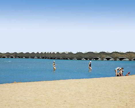 Titanic Beach-2
