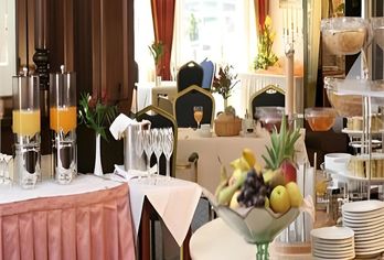 Hotel, ATLANTIC Hotel Landgut Horn