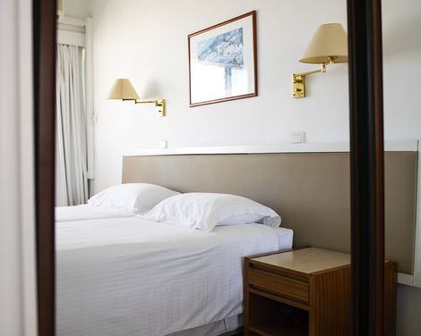 Sun Hall Beach Hotel Apts-2