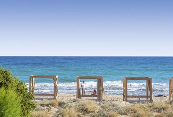 Hotel, Bella Beach Hotel