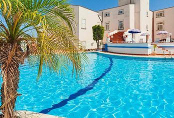 Hotel, Grand Hotel Villa Politi  