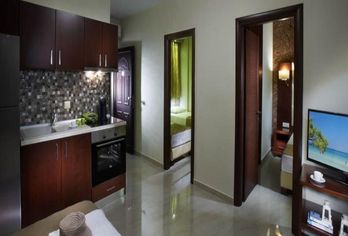 Hotel, 4-You Family