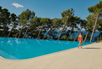 Hotel, Bluesun Hotel Berulia