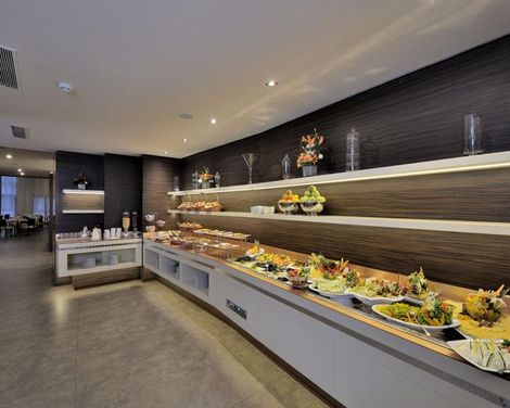 Kenzi Sidi Maarouf-2