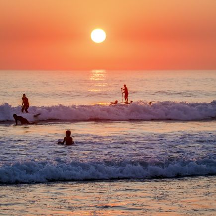 Auch abends lädt der Strand von Carcavelos zum Verweilen ein