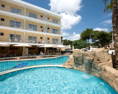 Hotel Capricho & Spa-1