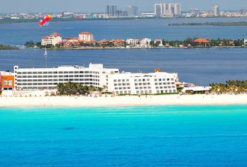 Flamingo Cancun Resort