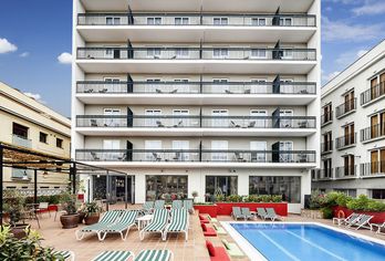 Aqua Hotel Bertran Park