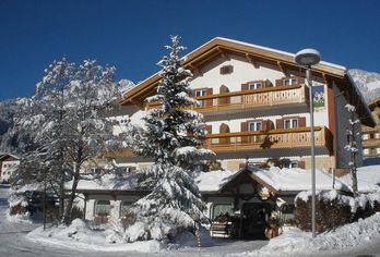 Hotel, Hotel Cristallo