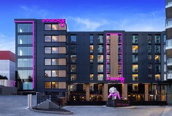 Hotel, Moxy Halifax Downtown