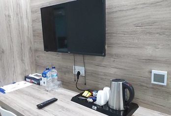 Hotel, TJ Boutique