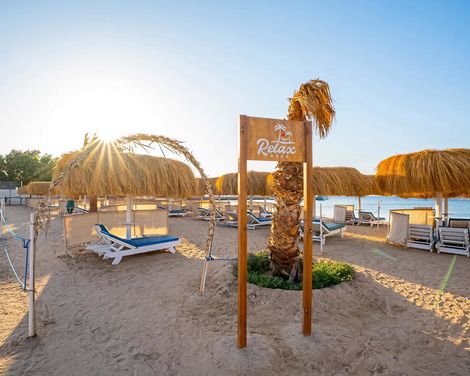 Seven Seas Jolie Bay-1