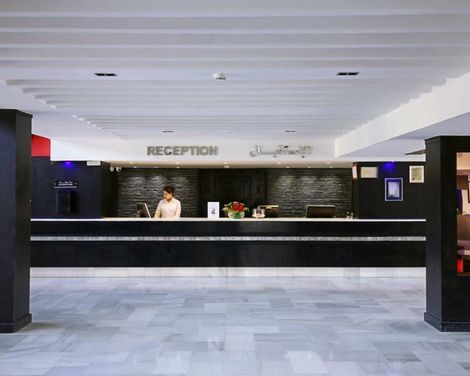 Anezi Tower Hotel & Apartments-4