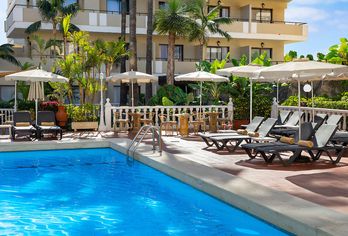 Hotel, Don Manolito