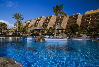 Hotel, BlueBay Beach Club