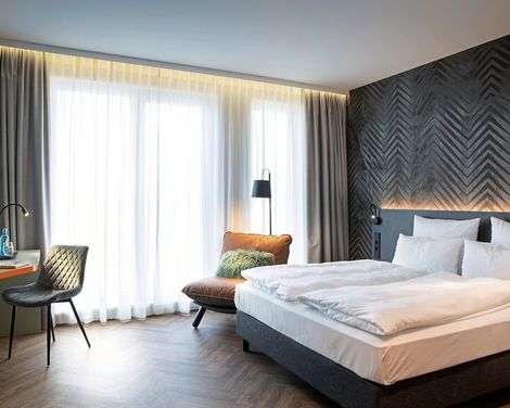 LOGINN Hotel Berlin Airport-3